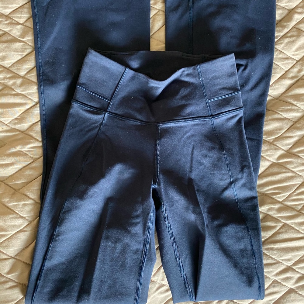 NWOT Lululemon Groove Flare Navy Yoga Pants Sz4